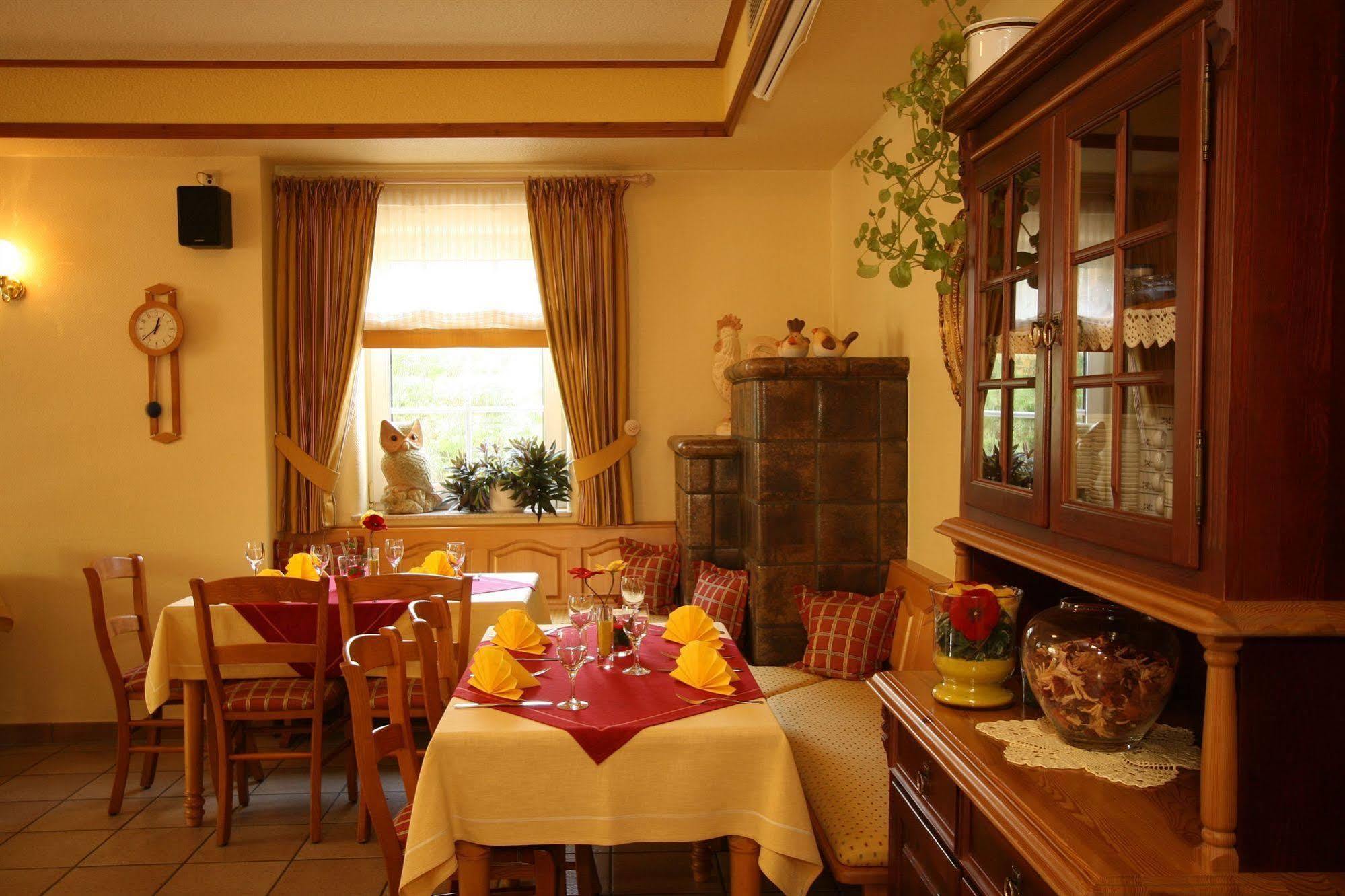 Hotel Company Cölbe Εξωτερικό φωτογραφία