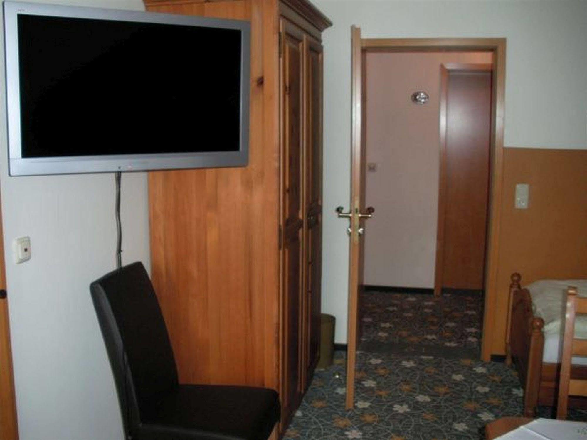 Hotel Company Cölbe Εξωτερικό φωτογραφία