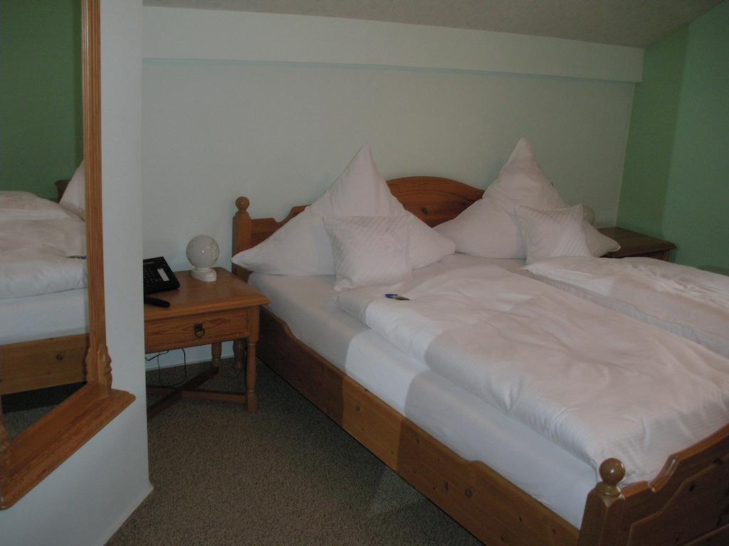 Hotel Company Cölbe Δωμάτιο φωτογραφία